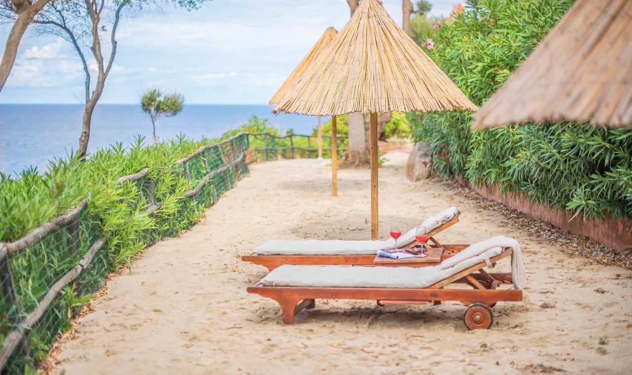 อาร์บาตักซ์ พาร์ค รีสอร์ต - บอร์โก กาลา โมเรสกา Hotel ภายนอก รูปภาพ