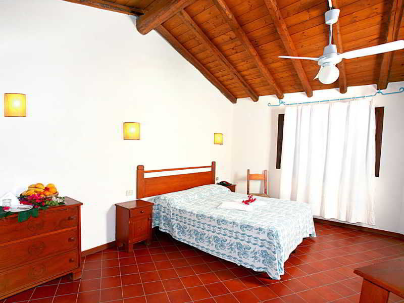 อาร์บาตักซ์ พาร์ค รีสอร์ต - บอร์โก กาลา โมเรสกา Hotel ภายนอก รูปภาพ